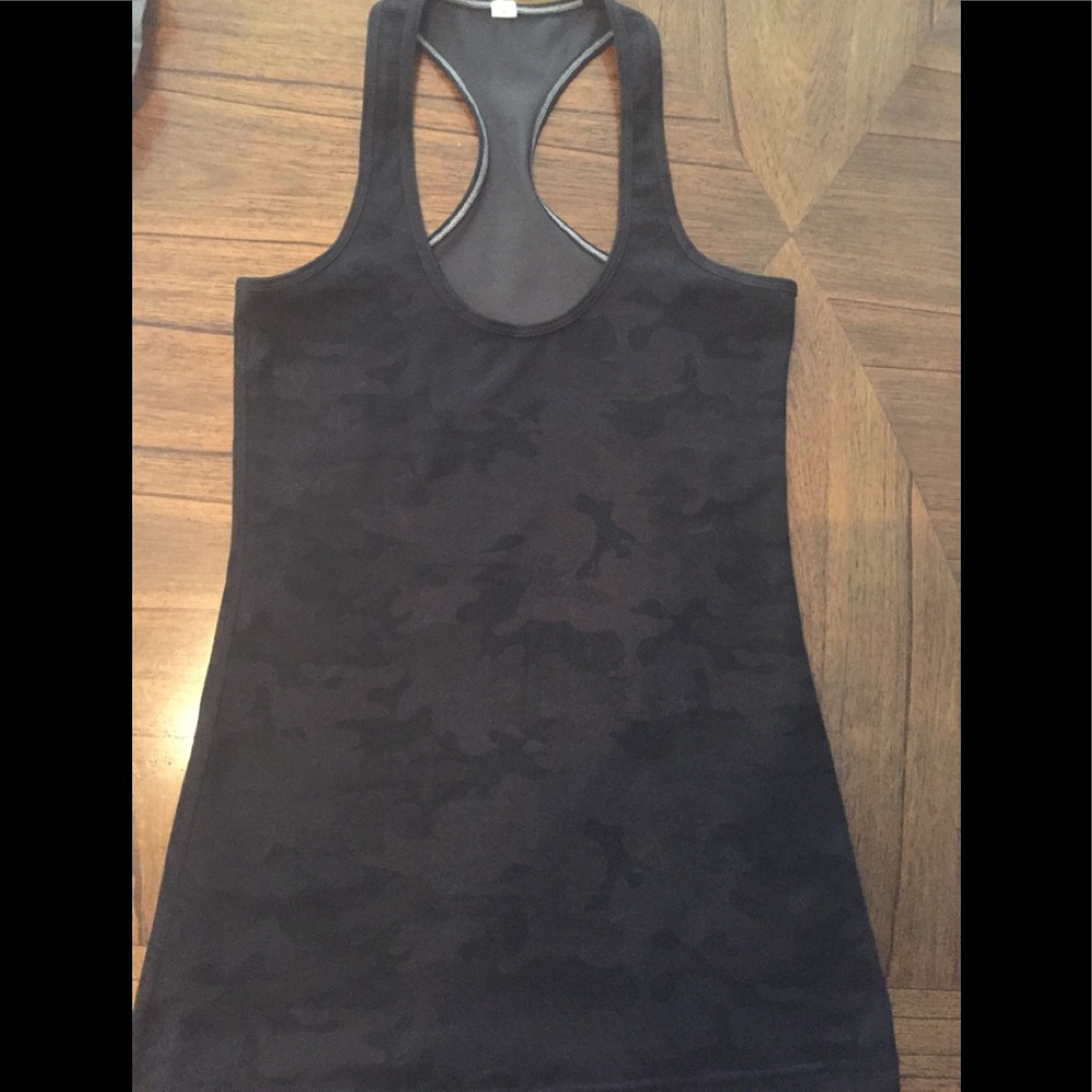 Lululemon CRB Tank, Size 6
